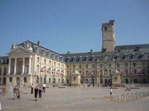 The "Place" is semi-circular in shape and was built in 1685. With the Palais des Etats (or the Dukes Palace) it's probably one of the most beautiful royal squares in France